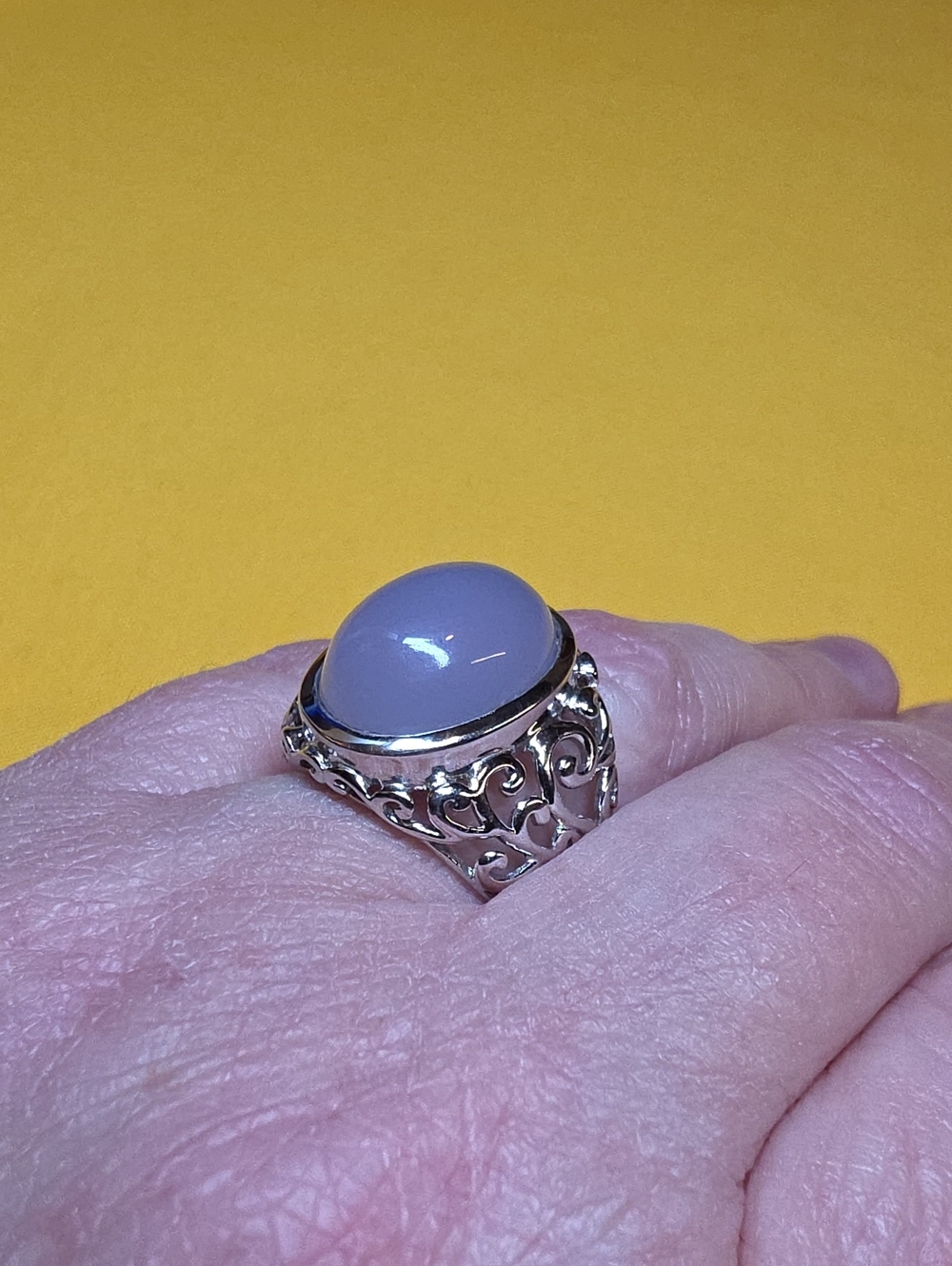 925 Silver Filigree Ring With a Beautiful Moonstone Cabochon AS:7